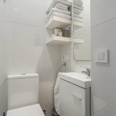 La Casona De Proxima A Ribadesella * Llovio